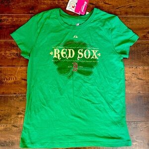 NWT Majestic Women’s L Red Sox Shamrock T-Shirt Green 2004 Era